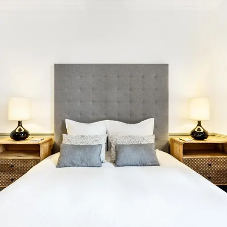 Livinparis - Luxury 3 & Ac 4 Bedrooms Montmartre I * Parigi