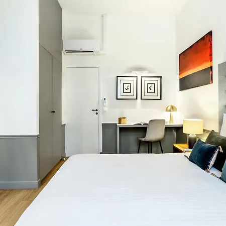 Livinparis - Luxury 3 & Ac 4 Bedrooms Montmartre I Parigi