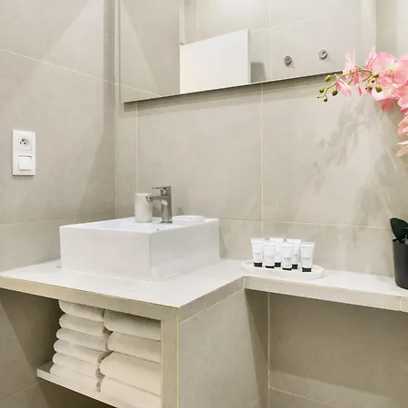 Apartment Livinparis - Luxury 3 & Ac 4 Bedrooms Montmartre I *
