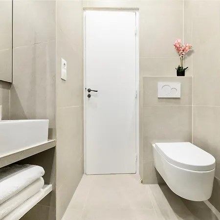 Livinparis - Luxury 3 & Ac 4 Bedrooms Montmartre I Parigi