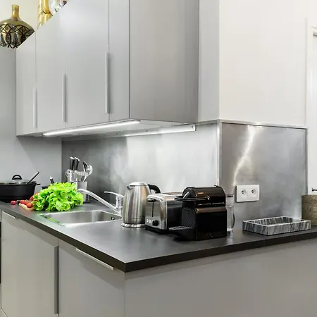 Apartment Livinparis - Luxury 3 & Ac 4 Bedrooms Montmartre I