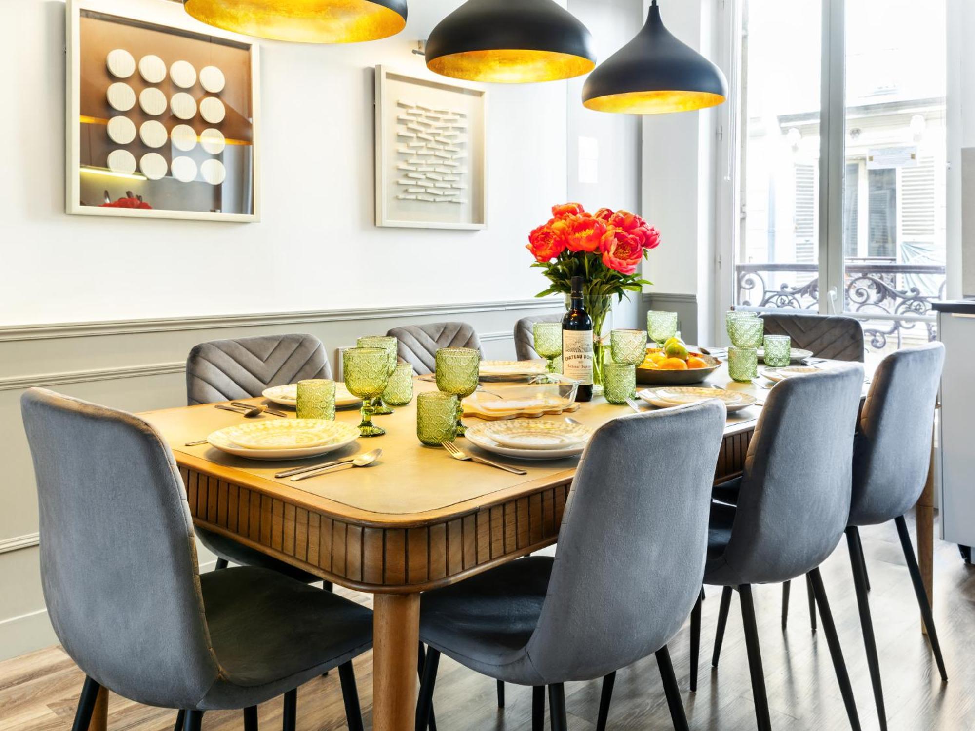Livinparis - Luxury 3 & Ac 4 Bedrooms Montmartre I * Paris