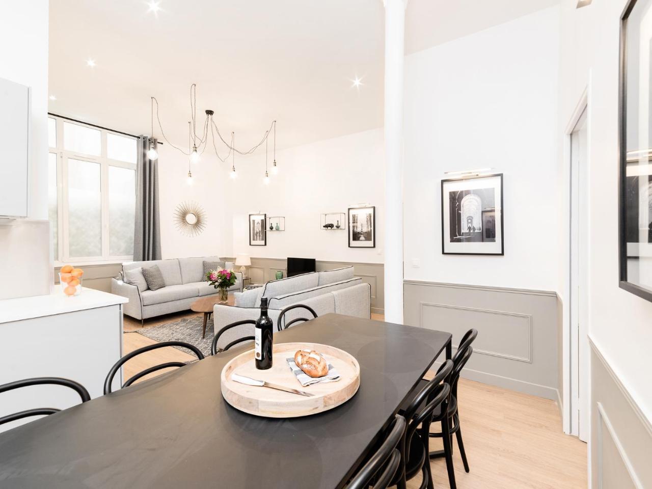 Apartment Livinparis - Luxury 3 & 4 Bedrooms Montmartre I *