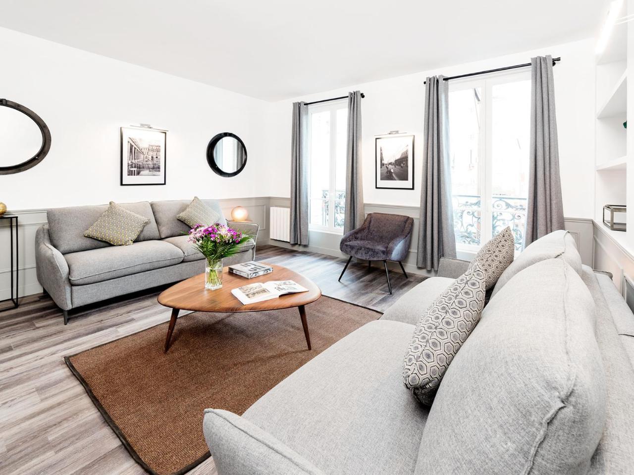 Livinparis - Luxury 3 & 4 Bedrooms Montmartre I Apartment *